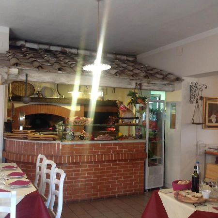 Casa Berto Hotel Navacchio ภายนอก รูปภาพ